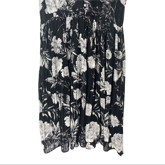 Forcast Australia Black Flutter Sleeve floral Dress Size 12 - Picture 6 of 8